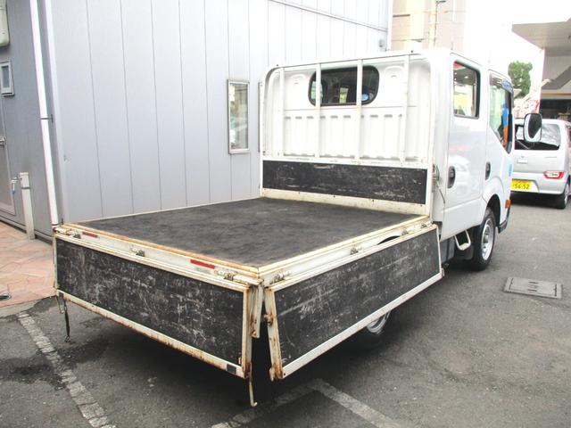 アトラストラック WキャブショートフルスーパーローDX 6人乗1.15tガソリン5速AT車電動格納ミラーパワーウィンドウキーレスエントリーバックカメラETCフォグライト3方開当社下取ワンオーナー車日産記録簿11枚(5枚目)