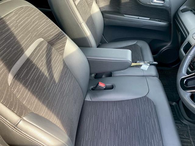 N-ONE プレミアム ツアラー・ローダウン ツートンルーフ・純正AW・衝突軽減ブレーキ・安心パッケージ・スマートキー・バックカメラ・ハーフレザー・アルミペダル・パドルシフト・フルセグTVナビ・Bluetooth接続・ETC・ハーフレザー(24枚目)