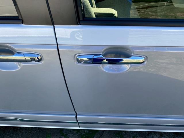 ムーヴキャンバス ストライプスＧ　禁煙車・パノラマビューモニター・スマートキー・シートヒーター・ＬＥＤヘッドライト・サイドカメラ・バックカメラ・ワンタッチ式両側電動スライドドア・フルセグＴＶナビ・Ｂｌｕｅｔｏｏｔｈ接続（23枚目）