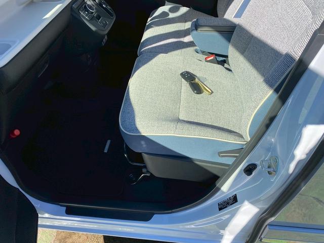 ムーヴキャンバス ストライプスＧ　禁煙車・パノラマビューモニター・スマートキー・シートヒーター・ＬＥＤヘッドライト・サイドカメラ・バックカメラ・ワンタッチ式両側電動スライドドア・フルセグＴＶナビ・Ｂｌｕｅｔｏｏｔｈ接続（41枚目）