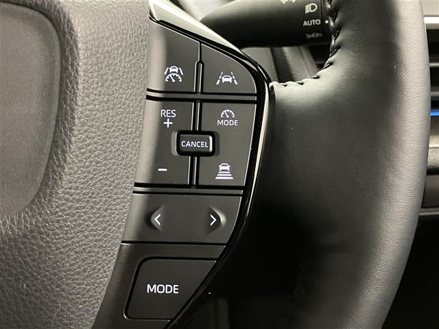 プリウス Ｚ　リアカメラ　プリクラッシュ　ＰＷシート　ＡＣ１００Ｖ電源　ＬＥＤランプ　オートクルーズ　アルミホイール　ドライブレコーダ　ＡＣ　運転席エアバッグ　横滑り防止装置　ＥＴＣ付　盗難防止システム　ＴＶ（18枚目）
