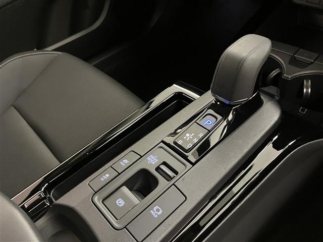 プリウス Ｚ　リアカメラ　プリクラッシュ　ＰＷシート　ＡＣ１００Ｖ電源　ＬＥＤランプ　オートクルーズ　アルミホイール　ドライブレコーダ　ＡＣ　運転席エアバッグ　横滑り防止装置　ＥＴＣ付　盗難防止システム　ＴＶ（19枚目）