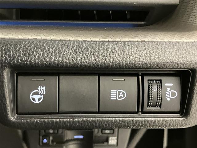 プリウス Ｚ　リアカメラ　プリクラッシュ　ＰＷシート　ＡＣ１００Ｖ電源　ＬＥＤランプ　オートクルーズ　アルミホイール　ドライブレコーダ　ＡＣ　運転席エアバッグ　横滑り防止装置　ＥＴＣ付　盗難防止システム　ＴＶ（24枚目）