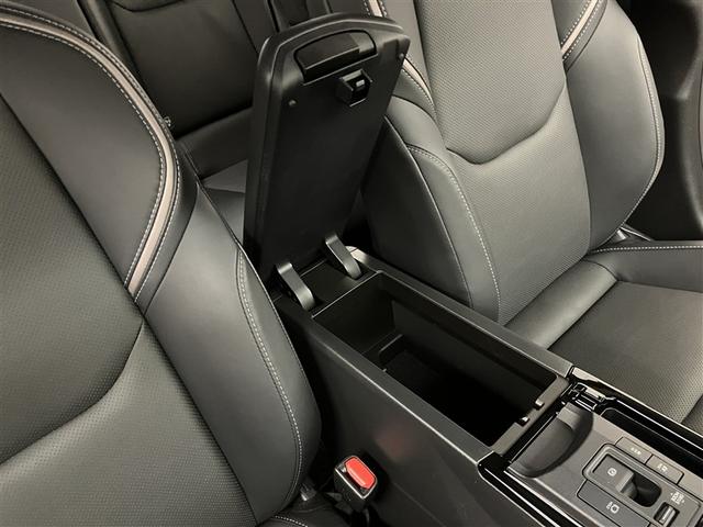 プリウス Ｚ　リアカメラ　プリクラッシュ　ＰＷシート　ＡＣ１００Ｖ電源　ＬＥＤランプ　オートクルーズ　アルミホイール　ドライブレコーダ　ＡＣ　運転席エアバッグ　横滑り防止装置　ＥＴＣ付　盗難防止システム　ＴＶ（29枚目）