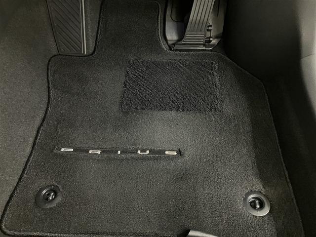 プリウス Ｚ　リアカメラ　プリクラッシュ　ＰＷシート　ＡＣ１００Ｖ電源　ＬＥＤランプ　オートクルーズ　アルミホイール　ドライブレコーダ　ＡＣ　運転席エアバッグ　横滑り防止装置　ＥＴＣ付　盗難防止システム　ＴＶ（34枚目）