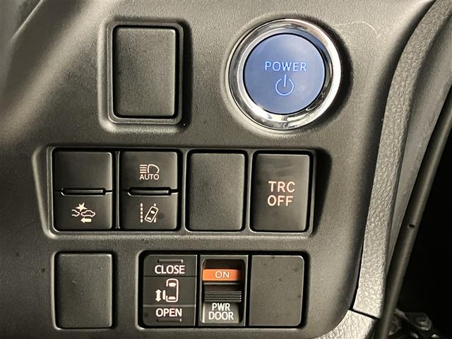 ノア ハイブリッドＧ　ＡＣ１００Ｖ電源　スマートキー＆プッシュスタート　ＬＥＤへッドライト　イモビライザー　Ｗエアコン　パワーウインドウ　アルミ　クルコン　エアバッグ　横滑り防止　パワステ　ＡＢＳ　ＥＴＣ車載器　３列シート（19枚目）