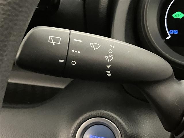 ヤリス ハイブリッドG LEDライト サイドエアバッグ スマートキ ナビ Bモニター ドライブレコーダー ETC車載器 横滑り防止装置 クルコン セキュリティアラーム メディアプレイヤー接続 パワステ 点検記録簿 キーフリー(18枚目)