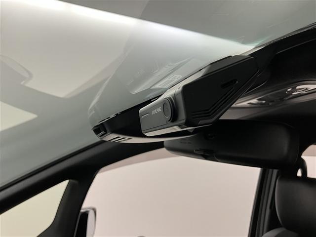 ノア Si ダブルバイビーII 横滑防止装置 PCS スマートキ- 整備記録簿 Wエアコン Bモニター DVD再生可 ドライブレコ フルセグテレビ ETC付き アイドリングS オートエアコン PS クルーズC ナビ&TV PW(12枚目)