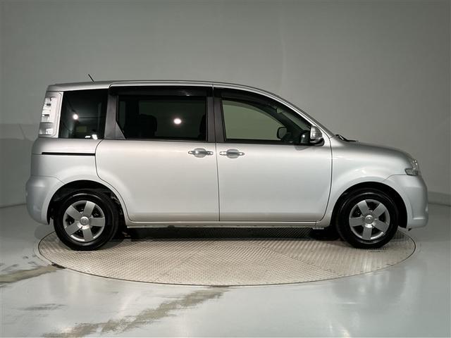 シエンタ DICE-G ウォークスルー Bカメ ワンセグテレビ Pウインドウ WエアB キーレスエントリーキー メンテナンスノート AUX接続 メモリーナビ ナビTV 両側自動ドア ABS エアバッグ 3列シート 1オーナー(3枚目)