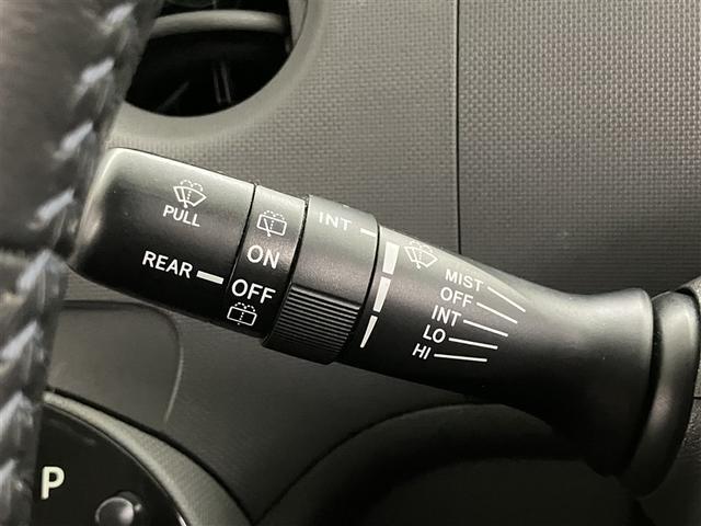 シエンタ DICE-G ウォークスルー Bカメ ワンセグテレビ Pウインドウ WエアB キーレスエントリーキー メンテナンスノート AUX接続 メモリーナビ ナビTV 両側自動ドア ABS エアバッグ 3列シート 1オーナー(17枚目)