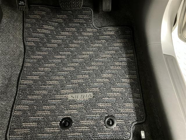 シエンタ DICE-G ウォークスルー Bカメ ワンセグテレビ Pウインドウ WエアB キーレスエントリーキー メンテナンスノート AUX接続 メモリーナビ ナビTV 両側自動ドア ABS エアバッグ 3列シート 1オーナー(31枚目)