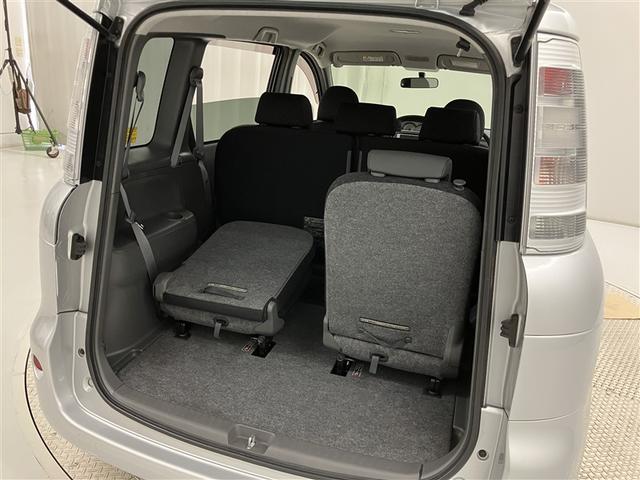 シエンタ DICE-G ウォークスルー Bカメ ワンセグテレビ Pウインドウ WエアB キーレスエントリーキー メンテナンスノート AUX接続 メモリーナビ ナビTV 両側自動ドア ABS エアバッグ 3列シート 1オーナー(35枚目)