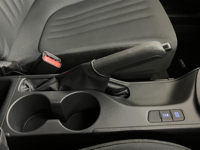 ヤリス Ｇ　カーナビ　点検記録簿　Ｂカメラ　エアコン　スマートキー＆プッシュスタート　ドライブレコーダー　メモリーナビゲーション　イモビ　横滑り防止システム　クルーズＣ　ＡＢＳ　パワーウィンドウ　Ｗエアバック（18枚目）