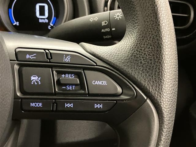 ヤリス Ｇ　カーナビ　点検記録簿　Ｂカメラ　エアコン　スマートキー＆プッシュスタート　ドライブレコーダー　メモリーナビゲーション　イモビ　横滑り防止システム　クルーズＣ　ＡＢＳ　パワーウィンドウ　Ｗエアバック（21枚目）