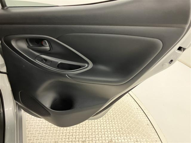 ヤリス Ｇ　カーナビ　点検記録簿　Ｂカメラ　エアコン　スマートキー＆プッシュスタート　ドライブレコーダー　メモリーナビゲーション　イモビ　横滑り防止システム　クルーズＣ　ＡＢＳ　パワーウィンドウ　Ｗエアバック（34枚目）