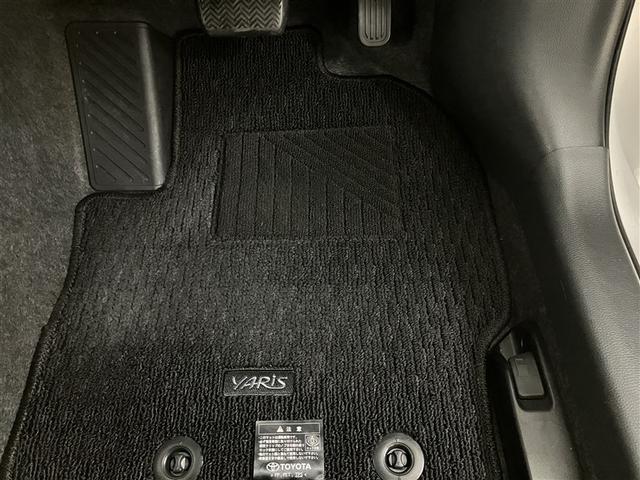 ヤリス Ｇ　カーナビ　点検記録簿　Ｂカメラ　エアコン　スマートキー＆プッシュスタート　ドライブレコーダー　メモリーナビゲーション　イモビ　横滑り防止システム　クルーズＣ　ＡＢＳ　パワーウィンドウ　Ｗエアバック（35枚目）