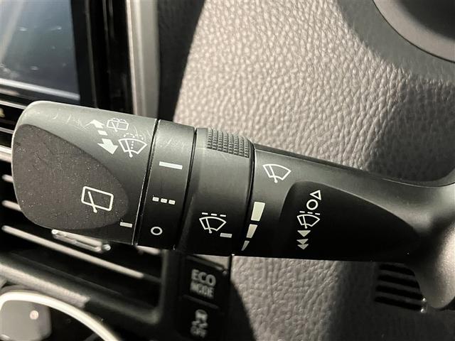 ノア Ｇ　リアエアコン　フルセグテレビ　盗難防止システム　１オーナ　エアバッグ　アルミ　キーレス　アイドルストップ　クルーズコントロール　ＤＶＤ再生　ドライブレコーダー　ＥＴＣ　メモリーナビ　３列シート　ＥＳＣ（18枚目）