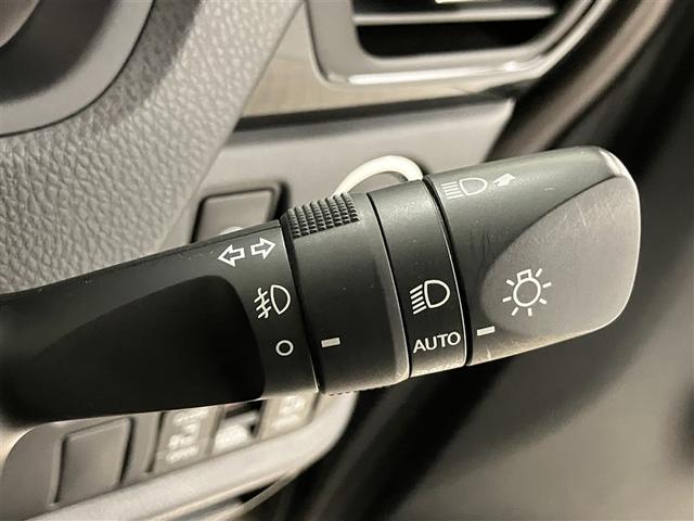 ノア Ｇ　リアエアコン　フルセグテレビ　盗難防止システム　１オーナ　エアバッグ　アルミ　キーレス　アイドルストップ　クルーズコントロール　ＤＶＤ再生　ドライブレコーダー　ＥＴＣ　メモリーナビ　３列シート　ＥＳＣ（19枚目）