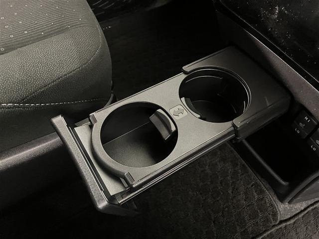 ノア Ｇ　リアエアコン　フルセグテレビ　盗難防止システム　１オーナ　エアバッグ　アルミ　キーレス　アイドルストップ　クルーズコントロール　ＤＶＤ再生　ドライブレコーダー　ＥＴＣ　メモリーナビ　３列シート　ＥＳＣ（24枚目）