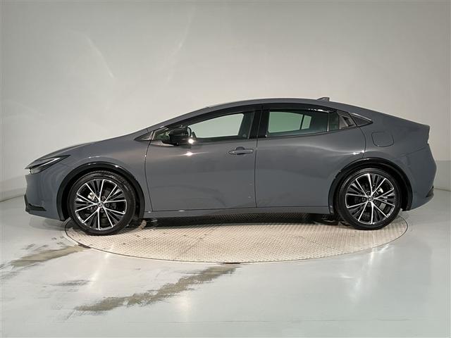 プリウス Z リアカメラ プリクラッシュ PWシート 1オーナ メモリナビ AC100V電源 LEDランプ ナビ・TV オートクルーズ アルミホイール ドライブレコーダ AC 運転席エアバッグ 横滑り防止装置(2枚目)