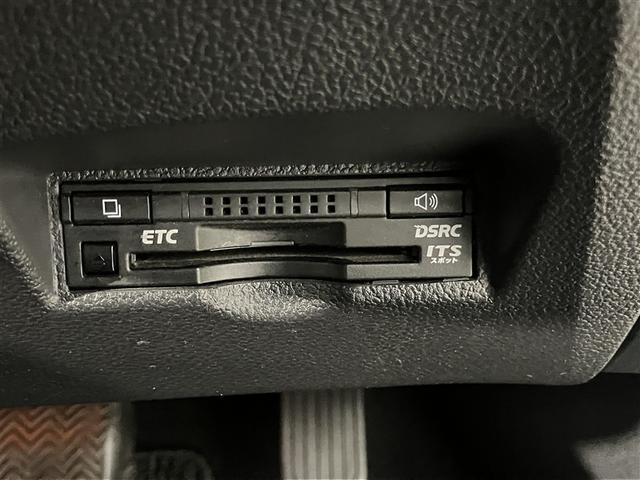 プリウス Aツーリングセレクション スマキー イモビライザー バックモニター 1オーナ クルコン 記録簿有 LEDヘッドライト DVD視聴可 ETC ナビTV メモリーナビゲーション 横滑り防止機能 キーフリ アルミ AAC AUX(10枚目)