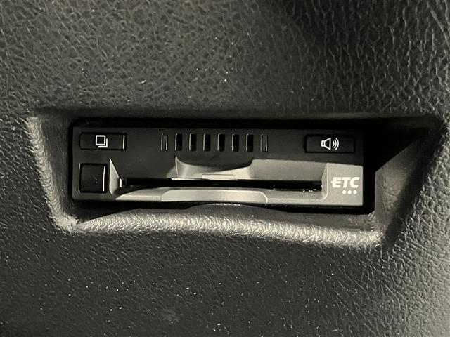 シエンタ G セーフティーエディションII 誤発進抑制装置 両側パワースライドドア DVD 横滑り防止装置 ETC車載器 オートエアコン フルセグTV 盗難防止システム ABS ウォークスルー キーレスエントリー ナビ&TV メモリ-ナビ PS(11枚目)