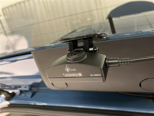 シエンタ G セーフティーエディションII 誤発進抑制装置 両側パワースライドドア DVD 横滑り防止装置 ETC車載器 オートエアコン フルセグTV 盗難防止システム ABS ウォークスルー キーレスエントリー ナビ&TV メモリ-ナビ PS(13枚目)