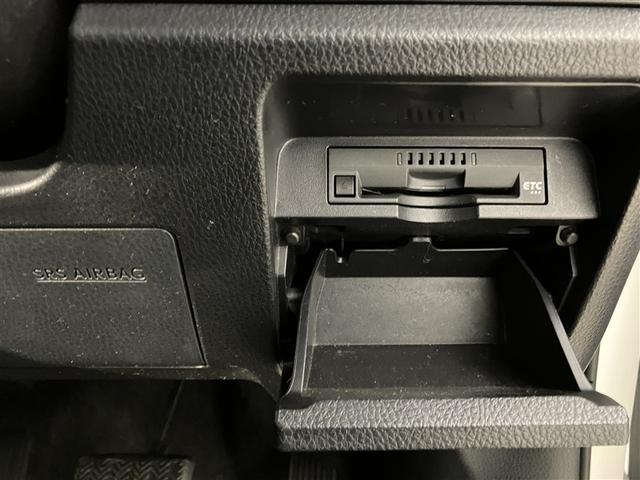 ヴォクシー ZS 煌III プリクラッシュ スマートキ アイスト DVD再生機能 横滑り防止装置 ナビTV アルミ 三列シート WAC 盗難防止 オートエアコン キーレス ETC装備 パワステ メモリナビ クルコン ABS(11枚目)