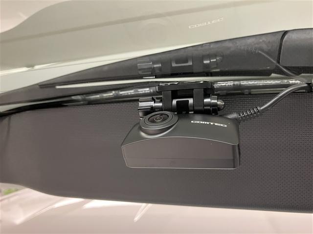 ヴォクシー ZS 煌III プリクラッシュ スマートキ アイスト DVD再生機能 横滑り防止装置 ナビTV アルミ 三列シート WAC 盗難防止 オートエアコン キーレス ETC装備 パワステ メモリナビ クルコン ABS(13枚目)