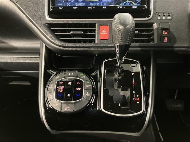 ヴォクシー ZS 煌III プリクラッシュ スマートキ アイスト DVD再生機能 横滑り防止装置 ナビTV アルミ 三列シート WAC 盗難防止 オートエアコン キーレス ETC装備 パワステ メモリナビ クルコン ABS(23枚目)