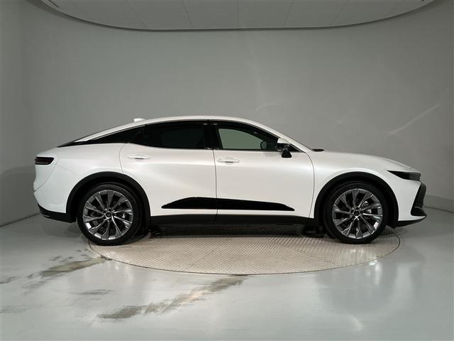 クラウンクロスオーバー Ｇアドバンスド・レザーパッケージ　ＴＳＳ　ハーフレザー　フルセグＴＶ　パワーシート　ＬＥＤヘッドライト　クルーズコントロール　Ｂカメラ　ドライブレコーダ　オートエアコン　アルミホイル　ＥＴＣ付　横滑り防止装置　４ＷＤ　ＴＶ　エアバッグ（3枚目）