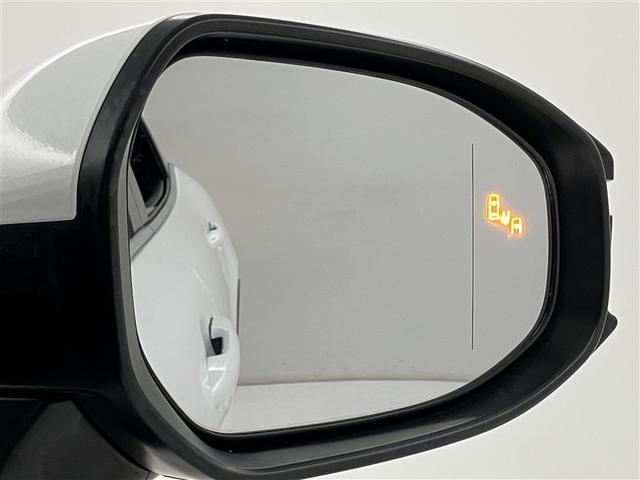 クラウンクロスオーバー Ｇアドバンスド・レザーパッケージ　ＴＳＳ　ハーフレザー　フルセグＴＶ　パワーシート　ＬＥＤヘッドライト　クルーズコントロール　Ｂカメラ　ドライブレコーダ　オートエアコン　アルミホイル　ＥＴＣ付　横滑り防止装置　４ＷＤ　ＴＶ　エアバッグ（23枚目）