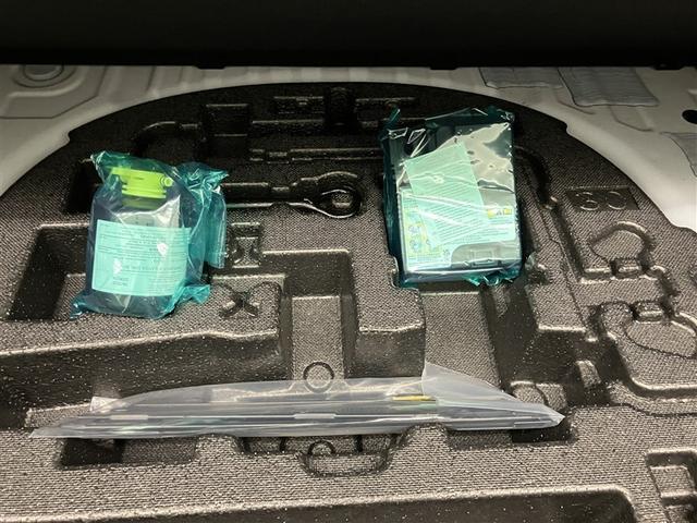 クラウンクロスオーバー Ｇアドバンスド・レザーパッケージ　ＴＳＳ　ハーフレザー　フルセグＴＶ　パワーシート　ＬＥＤヘッドライト　クルーズコントロール　Ｂカメラ　ドライブレコーダ　オートエアコン　アルミホイル　ＥＴＣ付　横滑り防止装置　４ＷＤ　ＴＶ　エアバッグ（38枚目）