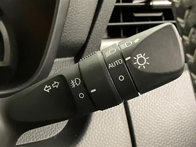 ルーミー カスタムＧ－Ｔ　助手席エアバック　両側オートスライドドア　スマートキープッシュスタート　ＬＥＤライト　１オーナー　横滑り防止機能　クルコン　点検記録簿　ＥＴＣ付　アルミホイール　キーレス　ＤＶＤ　ドラレコ　ナビ＆ＴＶ（19枚目）