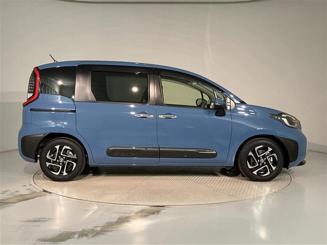 シエンタ Ｚ　１オナ　Ｗ電動ドア　ＴＶ　イモビ　クルーズＣ　ＬＥＤヘッドランプ　アルミ　ＥＴＣ　Ｓキー　横滑り防止機能　パワーウィンドウ　記録簿　エアバック　ＡＢＳ　ドラレコ　カーテンエアバック　ウォークスルー（3枚目）