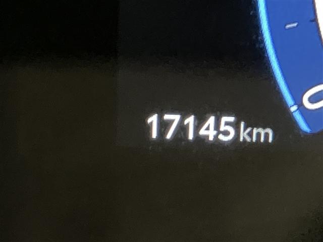 シエンタ Ｚ　１オナ　Ｗ電動ドア　ＴＶ　イモビ　クルーズＣ　ＬＥＤヘッドランプ　アルミ　ＥＴＣ　Ｓキー　横滑り防止機能　パワーウィンドウ　記録簿　エアバック　ＡＢＳ　ドラレコ　カーテンエアバック　ウォークスルー（12枚目）