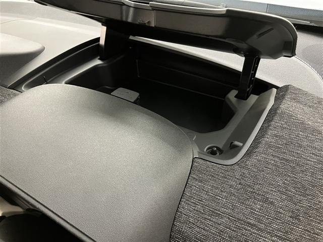 シエンタ Ｚ　１オナ　Ｗ電動ドア　ＴＶ　イモビ　クルーズＣ　ＬＥＤヘッドランプ　アルミ　ＥＴＣ　Ｓキー　横滑り防止機能　パワーウィンドウ　記録簿　エアバック　ＡＢＳ　ドラレコ　カーテンエアバック　ウォークスルー（25枚目）