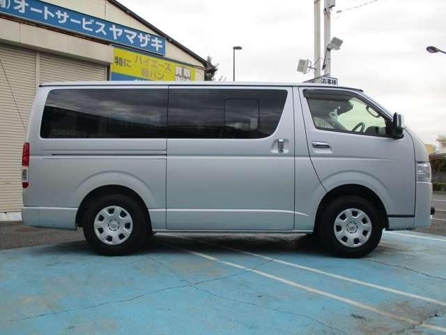 ハイエースバン ロングスーパーＧＬ　ドライブレコーダー　ＥＴＣ付き　ナビ付き　バックカメラ　オートマチックハイビーム　両側スライドドア　ＣＤ　ミュージックサーバ　パワーステアリング　パワーウィンドウ（4枚目）