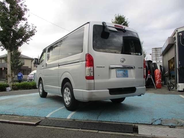 ハイエースバン ロングスーパーＧＬ　ドライブレコーダー　ＥＴＣ付き　ナビ付き　バックカメラ　オートマチックハイビーム　両側スライドドア　ＣＤ　ミュージックサーバ　パワーステアリング　パワーウィンドウ（7枚目）