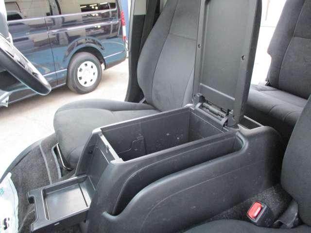 ハイエースバン ロングスーパーＧＬ　ドライブレコーダー　ＥＴＣ付き　ナビ付き　バックカメラ　オートマチックハイビーム　両側スライドドア　ＣＤ　ミュージックサーバ　パワーステアリング　パワーウィンドウ（35枚目）