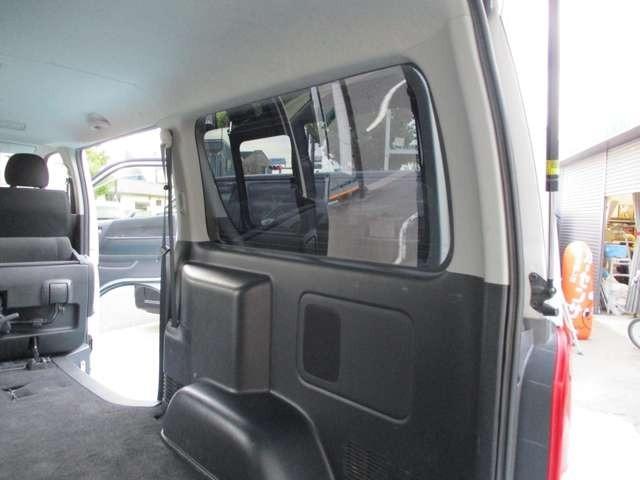 ハイエースバン ロングスーパーＧＬ　ドライブレコーダー　ＥＴＣ付き　ナビ付き　バックカメラ　オートマチックハイビーム　両側スライドドア　ＣＤ　ミュージックサーバ　パワーステアリング　パワーウィンドウ（44枚目）