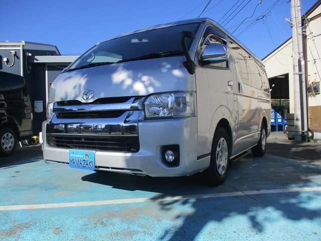 ハイエースワゴン ＧＬ　ミドルルーフ車　片側スライドドア　パワーウィンドウ　パワーステアリング　運転席エアバック　Ｗエアコン　ＡＢＳ　キーレスエントリー　フロントフォグランプ（5枚目）