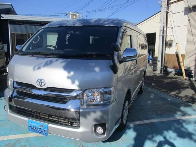 ハイエースワゴン ＧＬ　ミドルルーフ車　片側スライドドア　パワーウィンドウ　パワーステアリング　運転席エアバック　Ｗエアコン　ＡＢＳ　キーレスエントリー　フロントフォグランプ（10枚目）