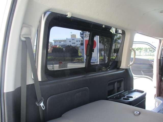 ハイエースワゴン ＧＬ　ミドルルーフ車　片側スライドドア　パワーウィンドウ　パワーステアリング　運転席エアバック　Ｗエアコン　ＡＢＳ　キーレスエントリー　フロントフォグランプ（47枚目）