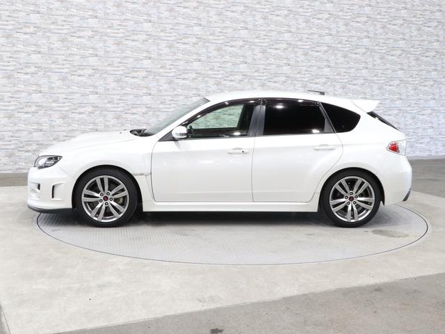 WRX STI Aライン カロッツェリアナビ地デジ Bカメラ 黒ハーフ革シート HIDライト パドルシフト 社外4本出しマフラー STiフロントリップスポイラー 純正18インチAW ブルートゥース(4枚目)