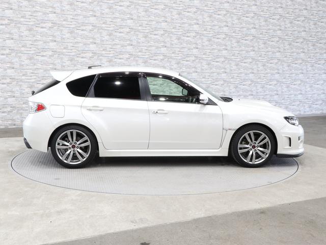 WRX STI Aライン カロッツェリアナビ地デジ Bカメラ 黒ハーフ革シート HIDライト パドルシフト 社外4本出しマフラー STiフロントリップスポイラー 純正18インチAW ブルートゥース(5枚目)