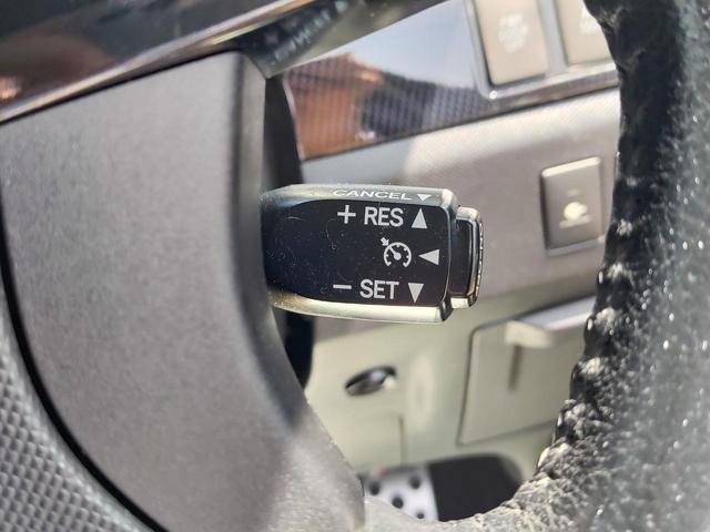 アエラス 後期型/4WD/両側自動ドア/純正エアロ/ナビ/地デジ/Bluetooth/Bカメラ/クルーズコントロール/電動シート/HIDオートライト/スマートキー/純正17AW(12枚目)