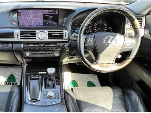 ＬＳ ＬＳ６００ｈ　Ｆスポーツ　４ＷＤ／エアロ／黒本革シート／シートベンチレーション／電動シート／クルーズコントロール／クリアランスソナー／オートマチックハイビーム／ヘッドライトウォッシャー／バックカメラ／ＬＥＤオート（14枚目）