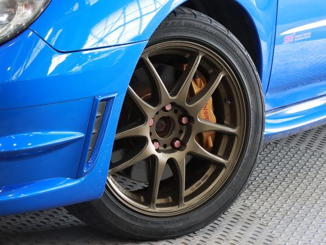 インプレッサ ＷＲＸ　ＳＴｉ　４ＷＤ／６速ＭＴ／後席モニター／エアロ／トラストマフラー／ブレンボキャリパー／ＷＯＲＫＥＭＯＴＩＯＮ１７ＡＷ／ブースト計／ＥＴＣ／ケンウッドナビ／バックカメラ／地デジ（15枚目）