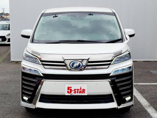ヴェルファイアハイブリッド ＺＲ　Ｇエディション　後期／４ＷＤ／後席モニタ／黒本革電動メモリーシート／シートベンチレーション／後席シートヒーター／エグゼクティブシート／トヨタセーフティセンス／ステアリングヒーター／１００Ｖ電源／純正ナビ／バックカメラ（13枚目）